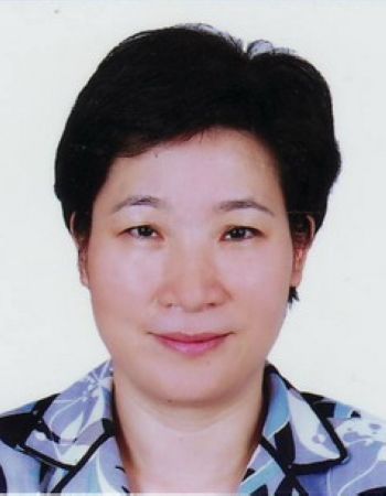 Li Binlan,one of the 'top 12 wealthiest Chinese women in 2011' by China.org.cn. 