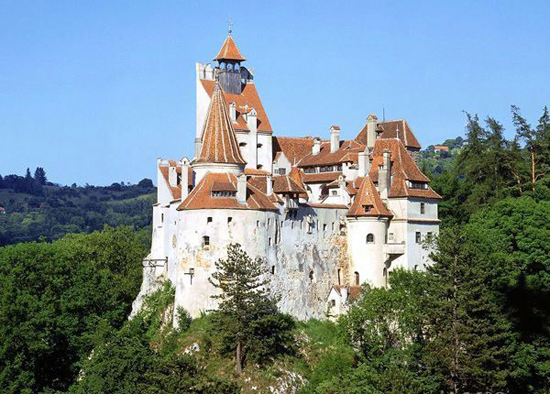 Bran Castle (Dracula's Castle) of Romania, one of the 'top 10 coolest castles in the world' by China.org.cn.