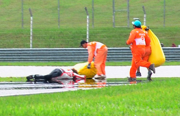 Simoncelli dies in Malaysian smash