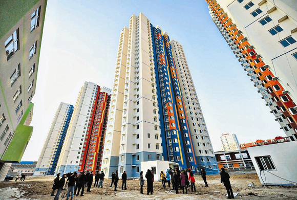 The total area of commercial housing sold slumped to 6.32 million square meters in Beijing during the January-September period.