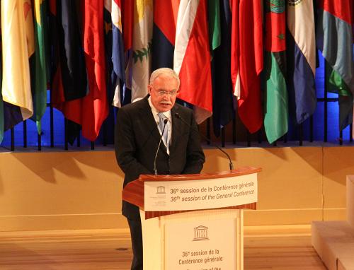 Foreign Minister of the Palestinian Authority, Riyad Al-Malki delivers a speech on October 31, 2011 at the headquarters of UNESCO in Paris.