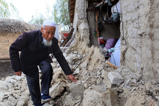 28,000 affected by earthquake in Xinjiang.[Photo/Chinanews.com] 