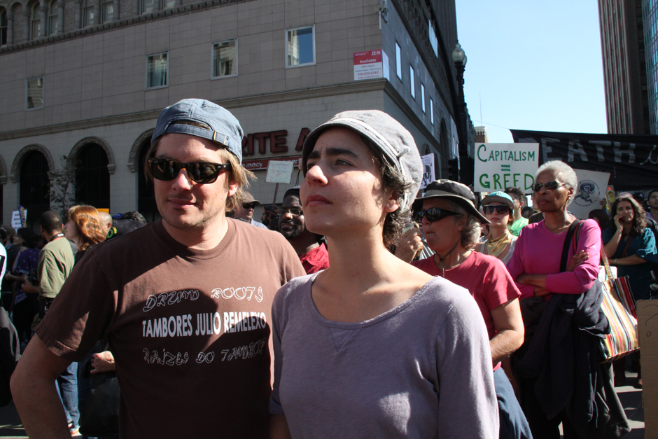 People from all walks of life are occupying Oakland, California on November 2 in response to the call for a general strike. [Leila Li/China.org.cn]