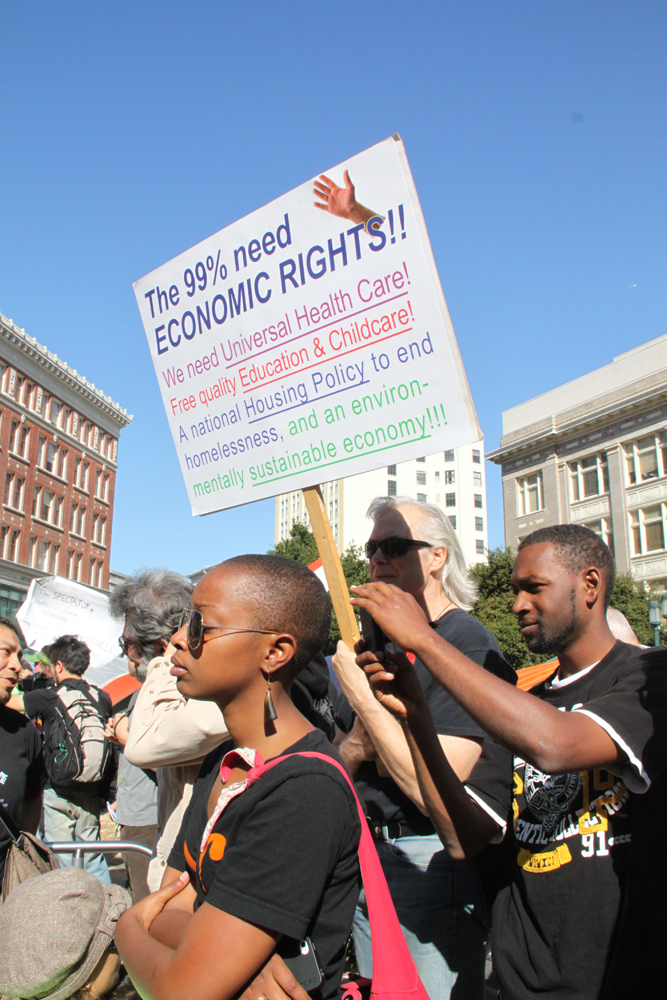 People from all walks of life are occupying Oakland, California on November 2 in response to the call for a general strike. [Leila Li/China.org.cn]