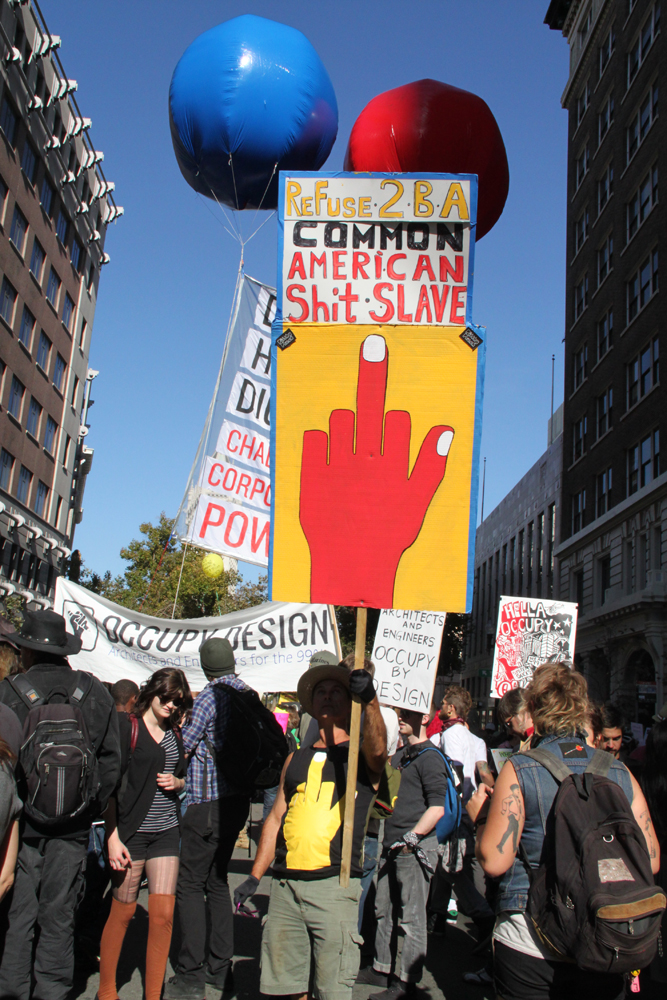 People from all walks of life are occupying Oakland, California on November 2 in response to the call for a general strike. [Leila Li/China.org.cn]