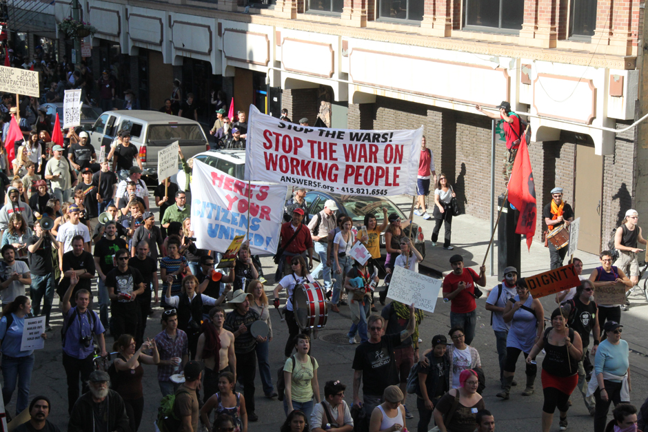 People from all walks of life are occupying Oakland, California on November 2 in response to the call for a general strike. [Leila Li/China.org.cn]