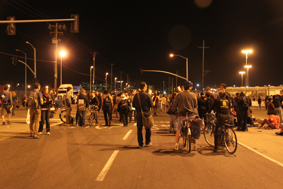 People from all walks of life are occupying Oakland, California on November 2 in response to the call for a general strike. [Leila Li/China.org.cn]