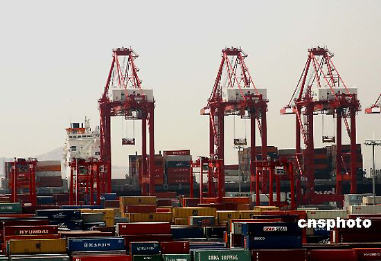 Shanghai Port, one of the 'top 10 ports in China' by China.org.cn.