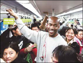 Marbury takes the subway to practice on Oct 26.