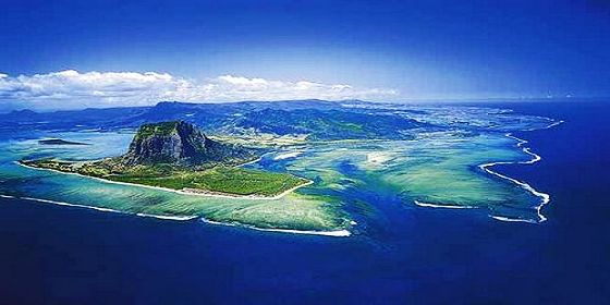 Top 5 offshore financial centers