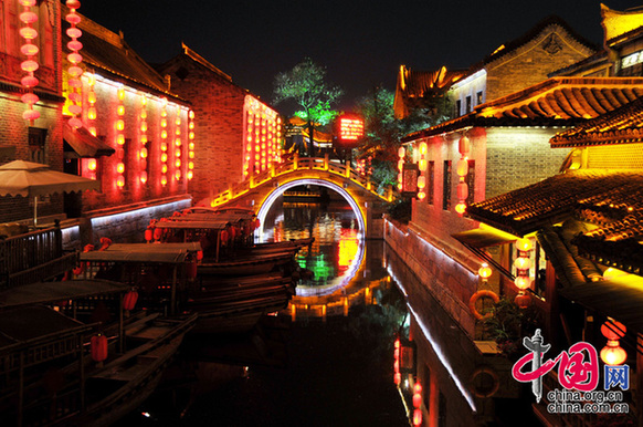 Night scene of Taierzhuang Ancient Town