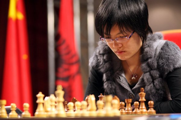  Hou Yifan. 