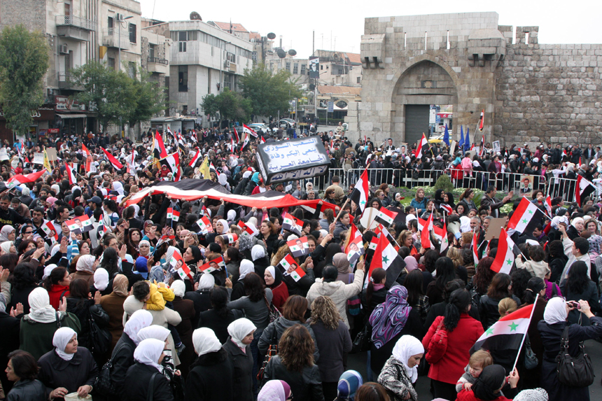 Thousands of Syrians demonstrate in Damascus on Nov.24, 2011. Arab foreign ministers are set to meet on Thursday in the Egyptian capital of Cairo to discuss the Syrian crisis, just days after the Arab League (AL) rebuffed Syria's proposal for amending the AL's decision to send 500 observers to monitor the full implementation of the peace plan that was concluded between the two sides on Nov. 2. 