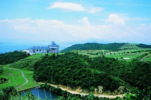 Century Seaview Golf Club, one of the &apos;Top 10 golf clubs in Shenzhen&apos; by China.org.cn.