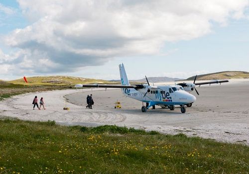 Most Extreme Airports