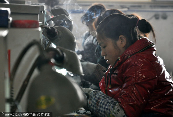 Young migrant workers not well adapted to city life.[File photo/China.org.cn]