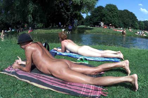 Rose Garden, one of the 'Top 8 best places to get naked'by China.org.cn.