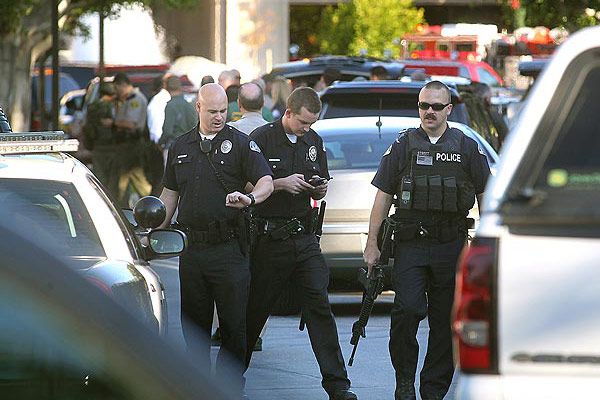 Gunman shoots 4 at SoCal Edison office in Irwindale 