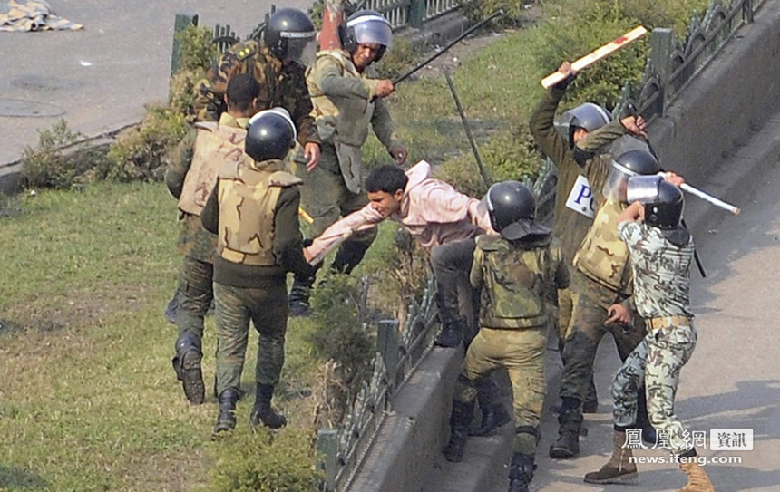 Violence continues in central Cairo on Dec. 18, 2011. According to latest statistics from the Health Ministry of Egypt, the clashes between protesters and police in Cairo have left 10 people dead and 505 others injured