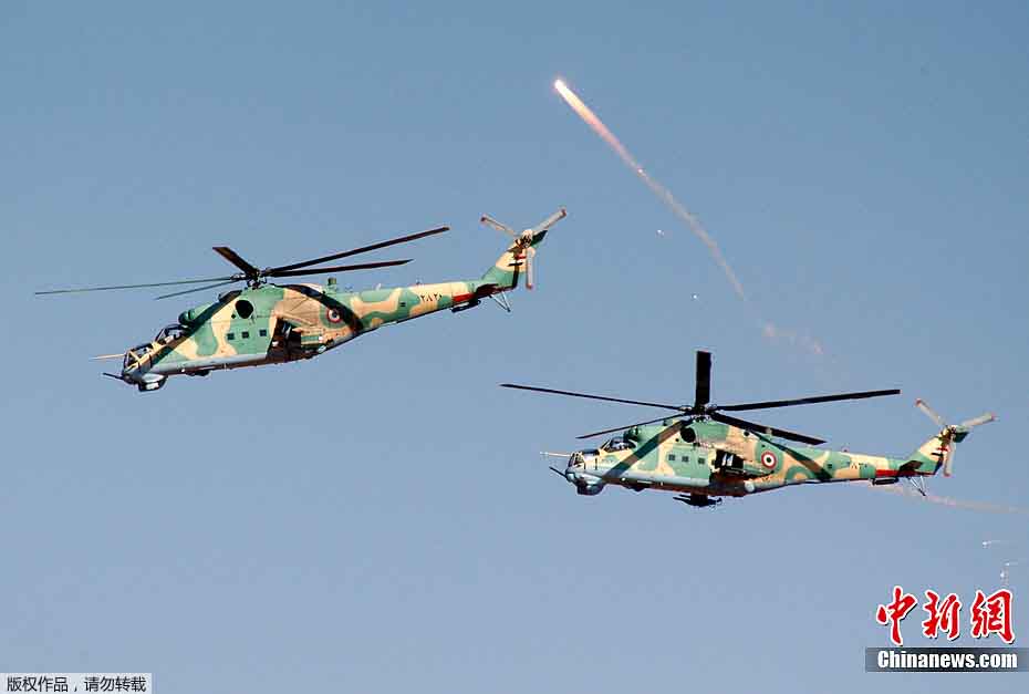 Photo taken on Dec 20, 2011 shows Syria army conducting military drill. Syria's Foreign Ministry said the war games did not intended to send any message. [Chinanews.com] 