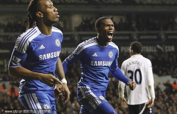 Chelsea's Daniel Sturridge (C) celebrates after scoring for Chelsea against Tottenham during an English Premier League soccer match at White Hart Lane in London, Britain, 22 December 2011. Left is Didier Drogba. 