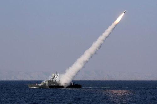 An Iranian warship launches a missile during Iranian naval maneuvers dubbed Velayat 90 on the Sea of Oman, Iran, Jan. 1, 2012. Deputy Commander of Iran's Navy Rear Admiral Seyyed Mahmoud Mousavi said Sunday that for the first time, Iran test fired anti-radar, mid-range missile 'successfully' in the ongoing naval drills in its southern waters, the official IRNA news agency reported. [Xinhua] 