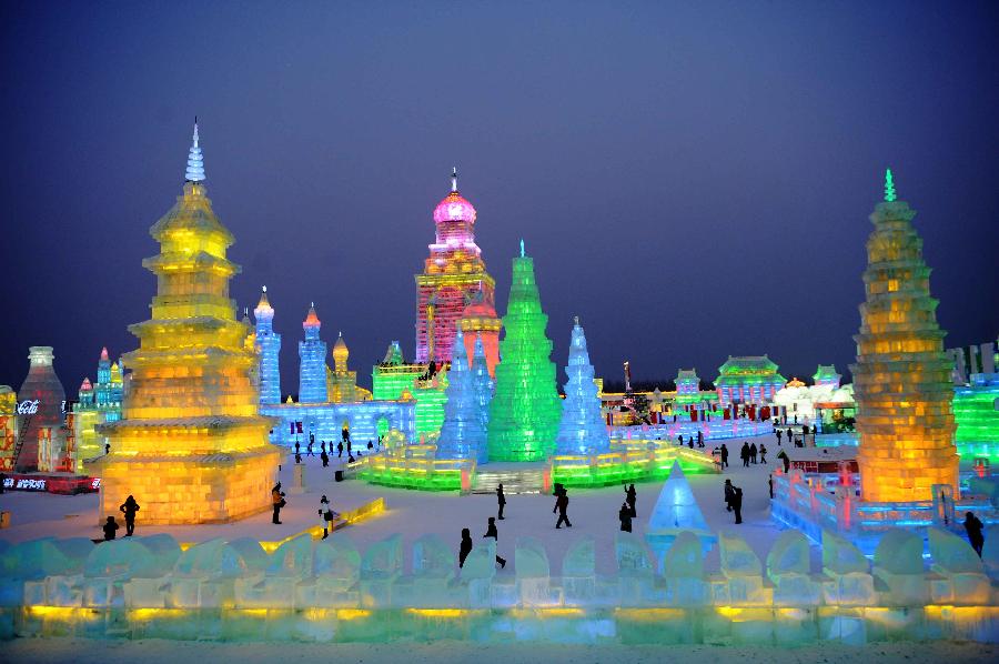 The 28th China Harbin International Ice and Snow Festival and the 13th Harbin Ice and Snow World opened here on Thursday. Made of 180,000 cubic meters of ice and 160,000 cubic meters of snow, the Ice and Snow World will put on show a wide range of ice and snow sculptures, including those of many cartoon figures worldwide.