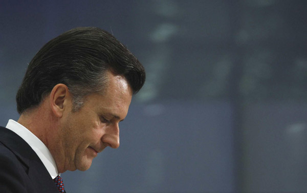 Swiss National Bank (SNB) Chairman Philipp Hildebrand addresses a news conference in Bern, January 9, 2012. [Photo/Agencies]