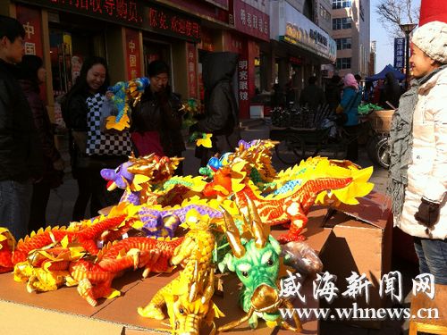 Dragon decorations greet Year of Dragon in Shandong