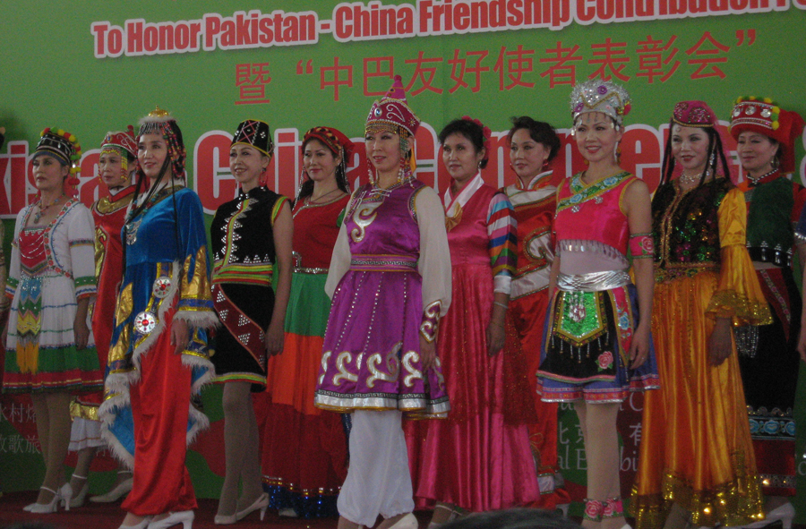 Chinese artists perform during a cultural show held to celebrate the 60th anniversary of the establishment of diplomatic relations between China and Pakistan in Beijing, Jan. 11, 2011. [Zhang Ming'ai/China.org.cn]