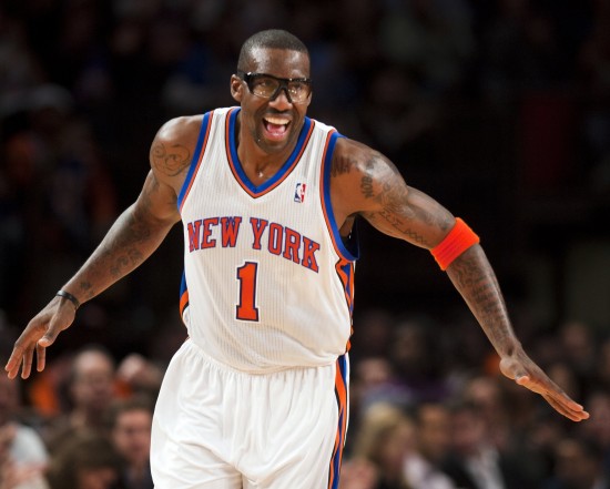 Amar'e Stoudemire of New York Knicks celebrates victory over Charlotte Bobcats in a NBA games on Jan. 10, 2012.[Source:Sina.com]