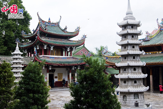 South Putuo Temple,one of the 'Top 10 temples for Spring Festival prayers' by China.org.cn.