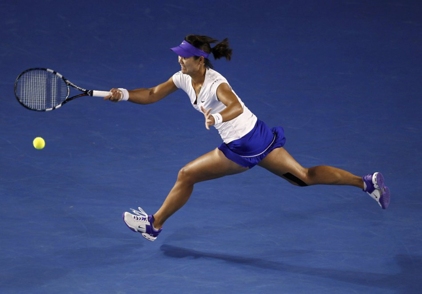 At the Australian Open in Melbourne on Jan. 20, 2012, Li Na was leading 2-0 in the first set and on her serve in the third game when 26th-seeded Spaniard Anabel Medina Garrigues sprained her ankle after returning a ball. Li Na made into the fourth round. 