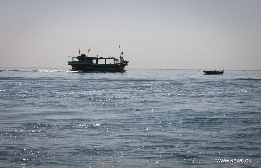 File Photo taken on Dec. 24, 2011 shows boats on the Persian Gulf near the Qeshm Island in south Iran. A total of 17 people died after a passenger boat sank off the Iranian coast on sunday, according to Fars news agency. 