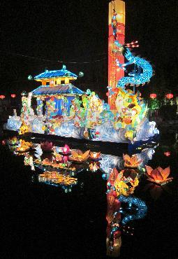 Lanterns lit to celebrate Spring Festival in Shandong