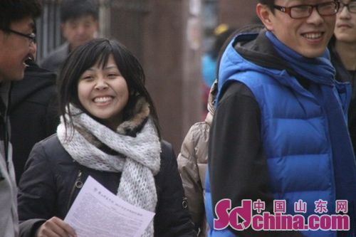 Art major applicants register for exam in Shandong