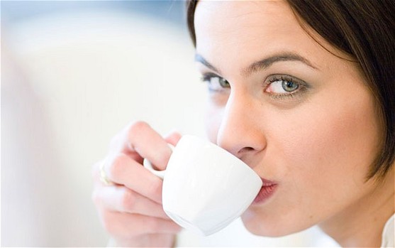Drinking decaffeinated coffee could improve our memory, a study suggests. [Agencies]
