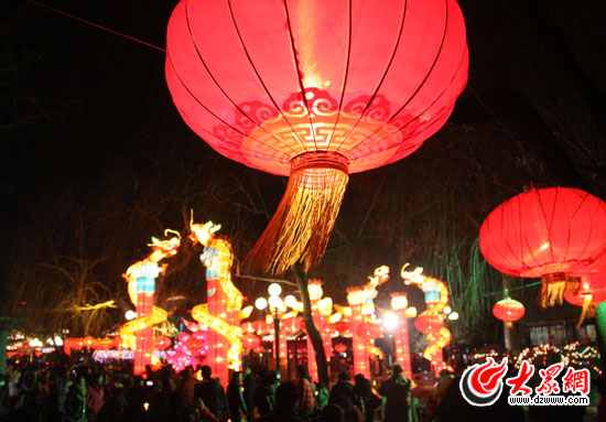 Lanterns light up Baotu Spring in Jinan - China.org.cn