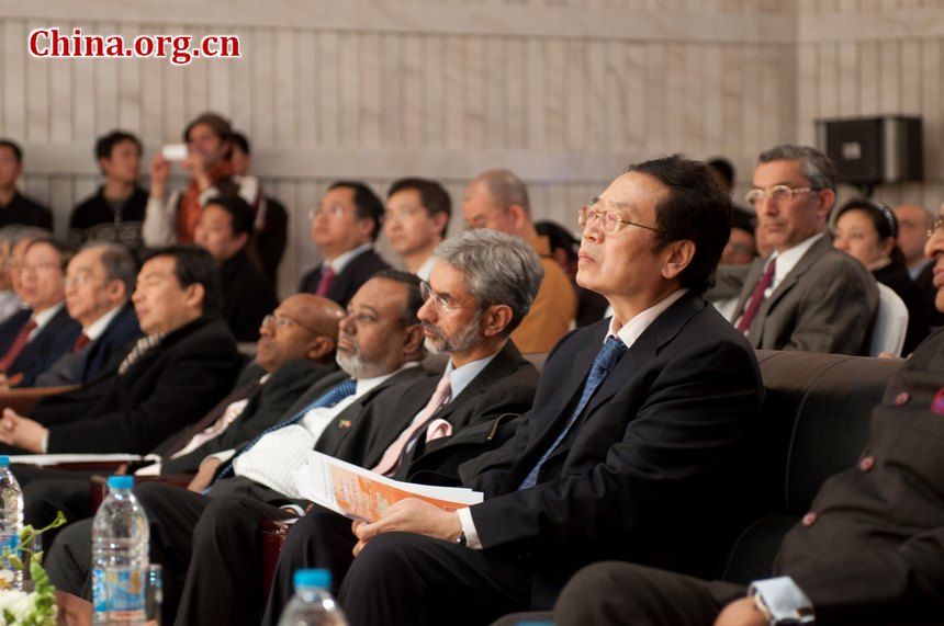 Chinese Vice Foreign Minister Cheng Guoping (R1, front row) and Indian ambassador Dr. S. Jaishankar (R2, front row) attend the inauguration ceremony of the new Indian embassy building in Beijing, Feb. 8, 2012. [Chen Boyuan / China.org.cn]