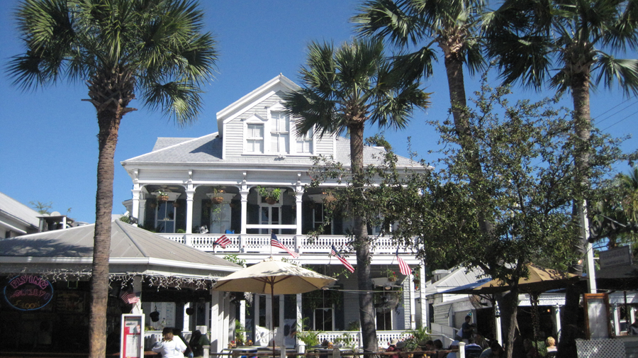 Photo shows the beautiful scenery of South Beach, Miam, Florida, United States. [China.org.cn/Photo by Chen Xia]