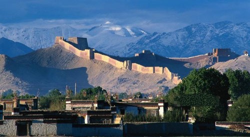 Urumqi--Dunhuang,one of the &apos;Top 10 best cycling routes in China&apos; by China.org.cn.