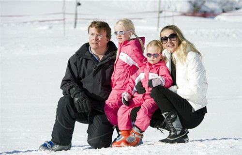 The family of Dutch Prince Johan Friso(L) [File photo]