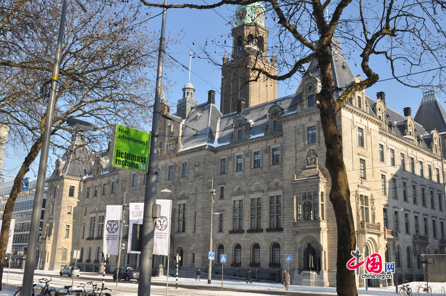 The Stadhuis (Town Hall) on the Coolsingel street in Rotterdam. [Pang Li/China.org.cn]