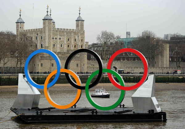 London puts rings on Thames to mark 150 days to go