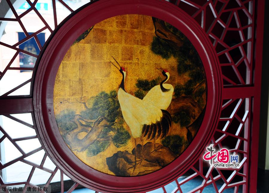 Wanshou Temple (the Temple of Longevity) was built in 1577 under the reign of Wanli Emperor of the Ming dynasty to store Buddhist scriptures in Chinese. It gradually became a temporary imperial dweling and a place of birthday celebration for the imperial family during the Ming and Qing Dynasties.