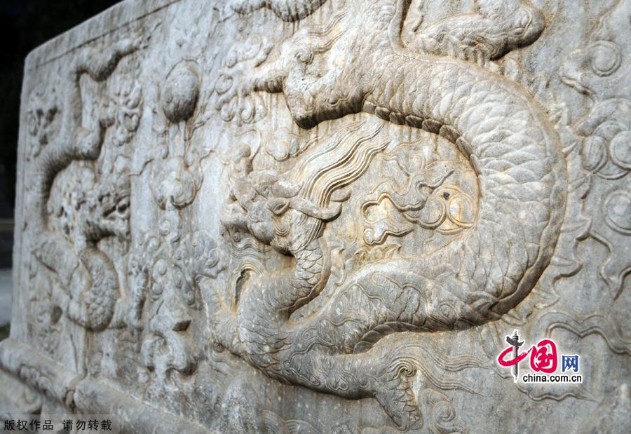 Wanshou Temple (the Temple of Longevity) was built in 1577 under the reign of Wanli Emperor of the Ming dynasty to store Buddhist scriptures in Chinese. It gradually became a temporary imperial dweling and a place of birthday celebration for the imperial family during the Ming and Qing Dynasties.