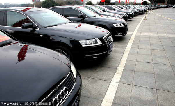 Government vehicles at a local government department in Zhejiang's Ningbo on February 27, 2012. [CFP]
