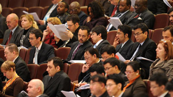 Foreign diplomats audit CPPCC annual session