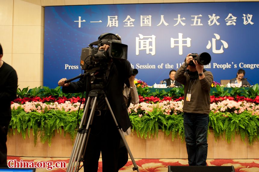 China&apos;s National Development and Reform Commission (NDRC), the country&apos;s top planner, holds a press conference on Monday afternoon, March 5, 2012, during which Zhang Ping, the head of NDRC takes from the press questions most concerning with China&apos;s economic activities and NDRC&apos;s measures to keep the country&apos;s economic growth. [China.org.cn]