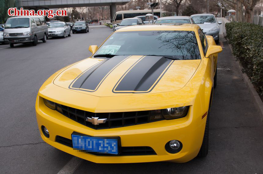 A Chevy Camaro, the one acts as Bumblebee in film Transformers, is found at the China Central Television (CCTV)'s Media Center, the press center for the country's National People's Congress (NPC) [China.org.cn]